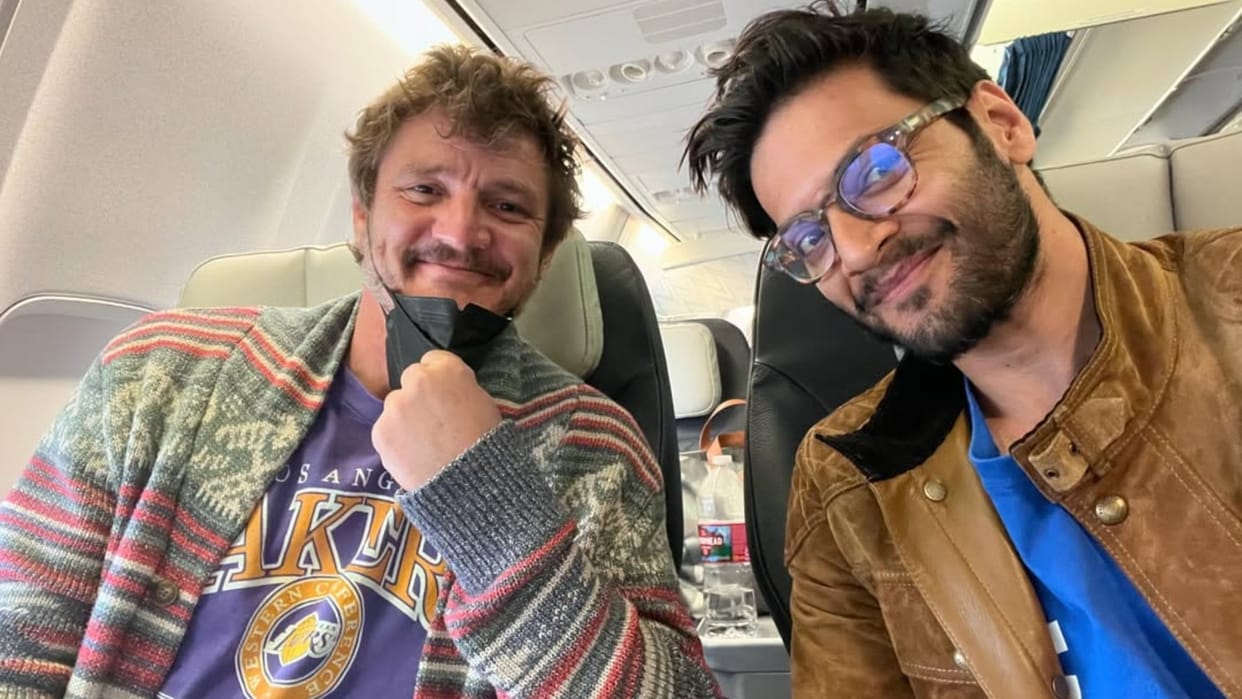 Ali fazal meets pedro pascal on flight and he shares photo on his instagram