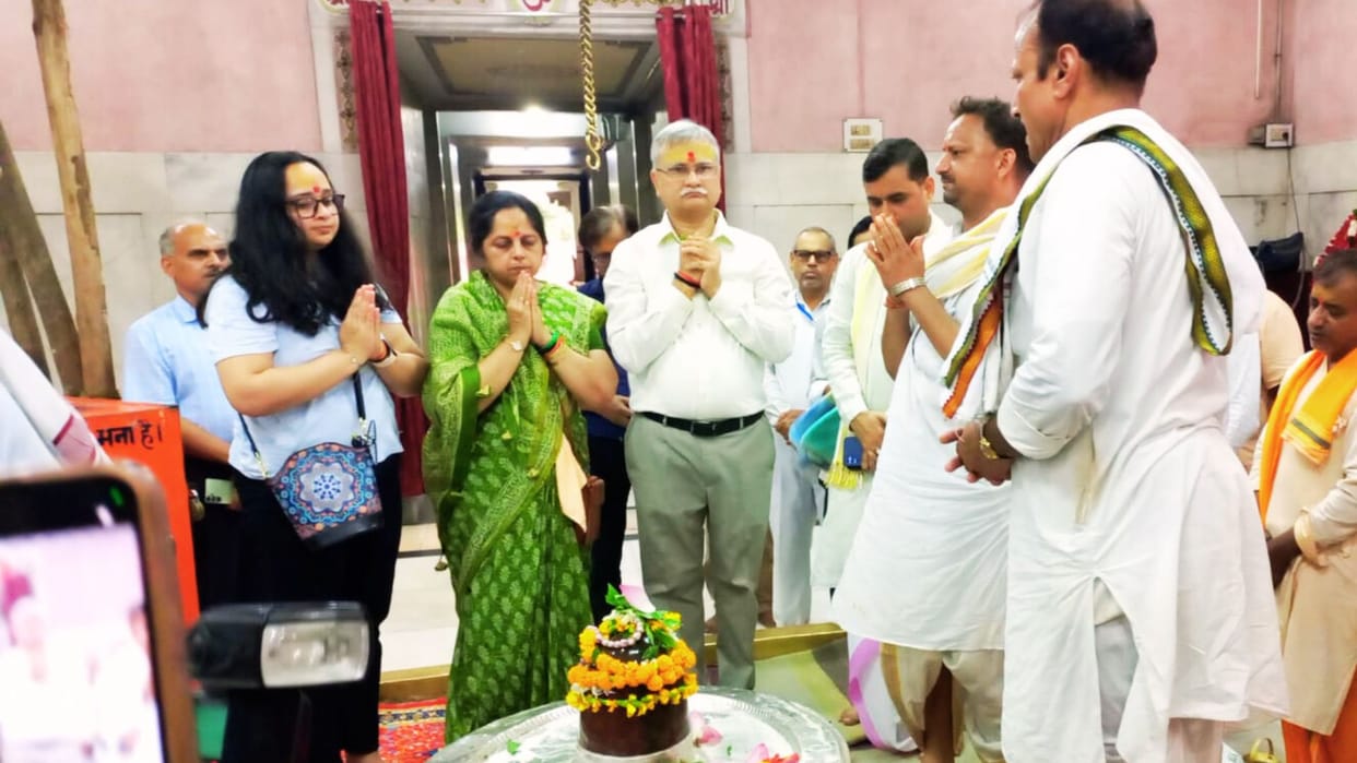 BHU first time in two decades VC charge day after order said every student is brand ambassador of university