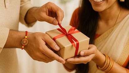 Raksha Bandhan 2025 bhadra and rahukal time know kya hai rakhi ka shubh muhurat