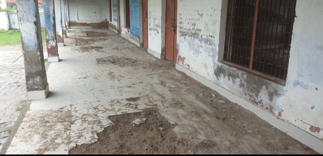 condition of government schools in UP is pathetic