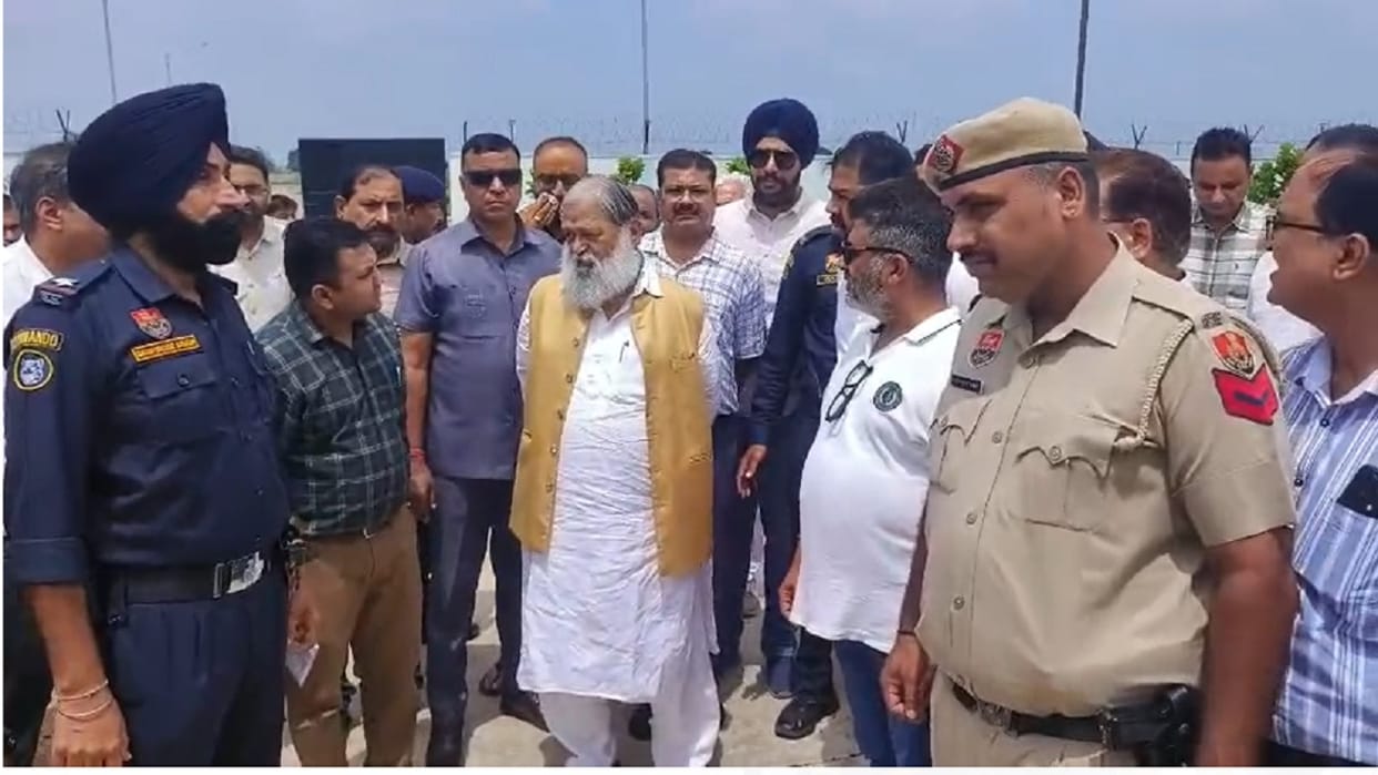 Cabinet Minister Anil Vij inspected domestic airport in Ambala, instructed to complete work before August 15