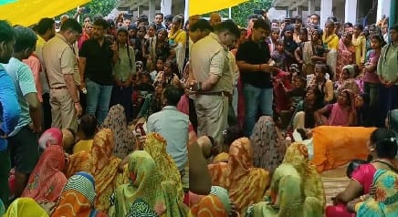 Kanpur Case of death of a student due to collision with crane near last rites performed amid tight security