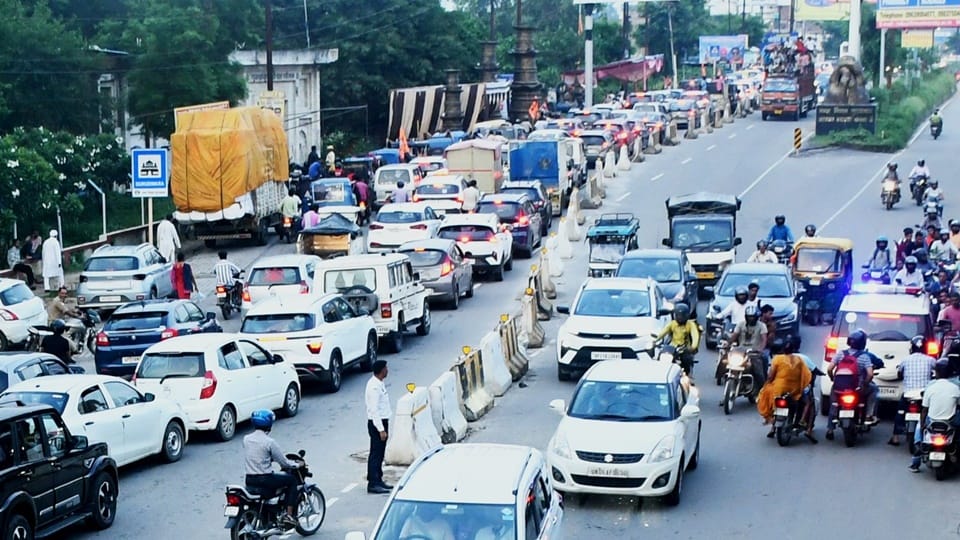 Moradabad: 65 private parking lots marked to get rid of traffic jams, Municipal Corporation will give license