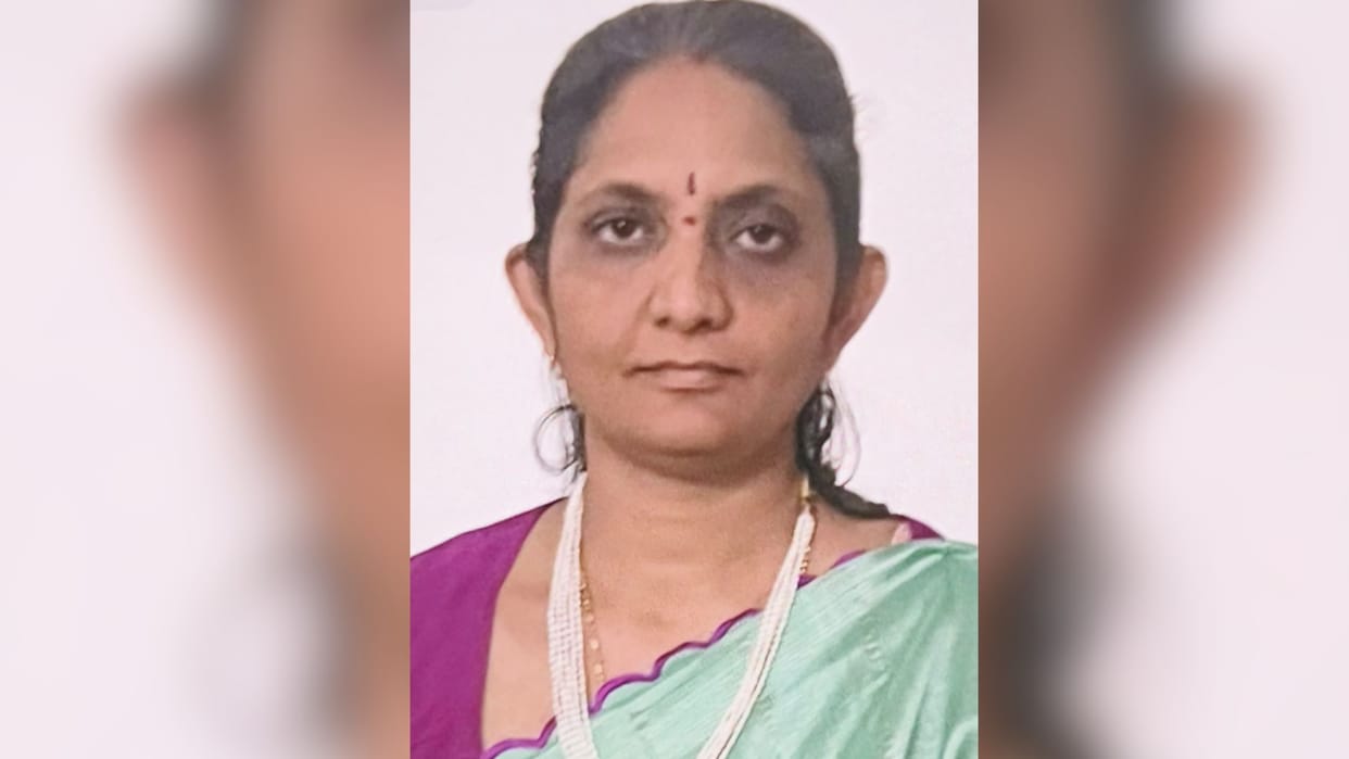 IIT BHU professor wife committed suicide by jumping from roof in varanasi