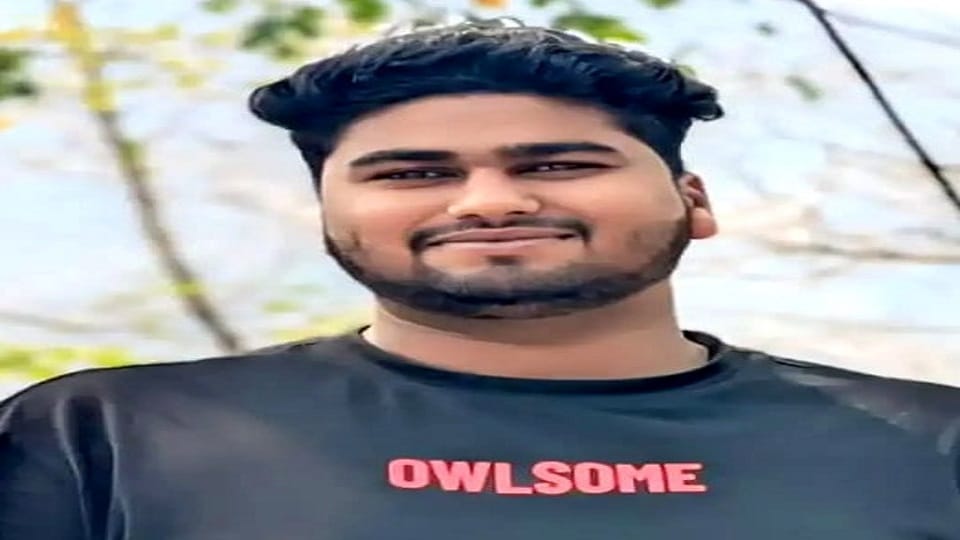 Bike rider Lekhpal died in a road accident