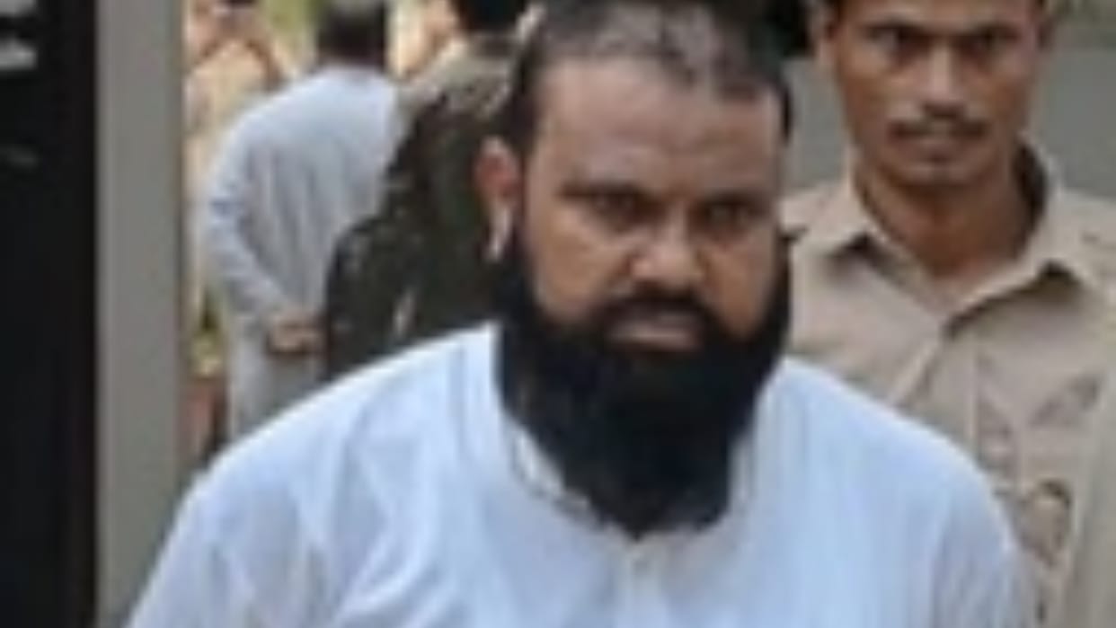 Maulana accused of molesting a girl arrested