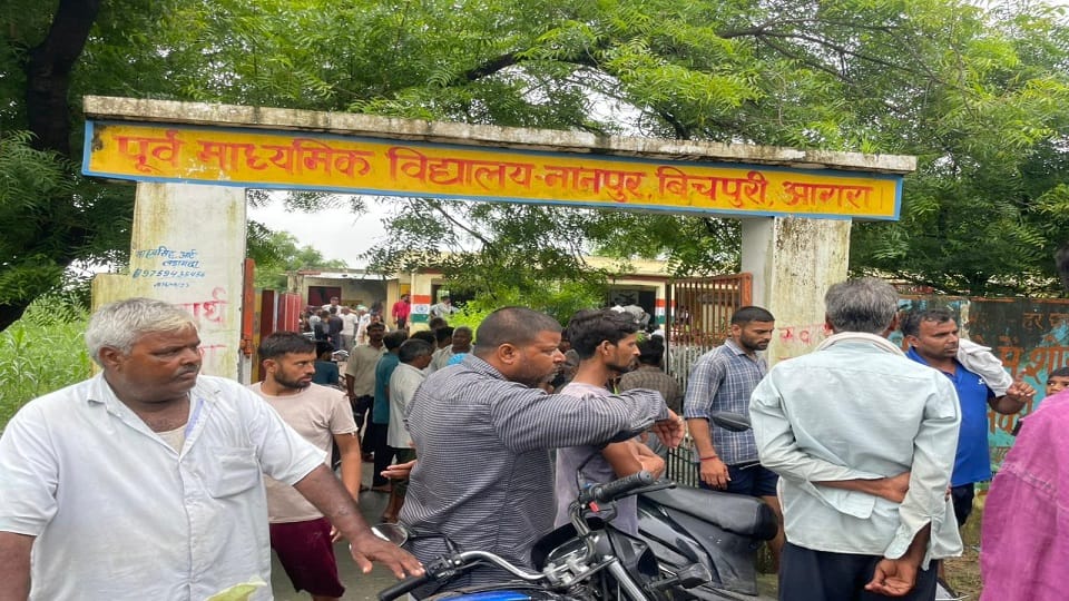 Fire broke out while preparing mid day meal cook got burnt