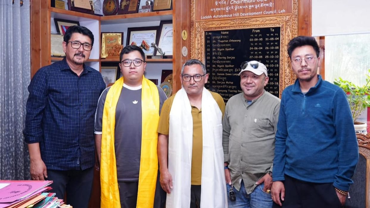 Ladakh News: Ladakh's new flight in education, Tashi showed a new path to the students of Ladakh by taking adm