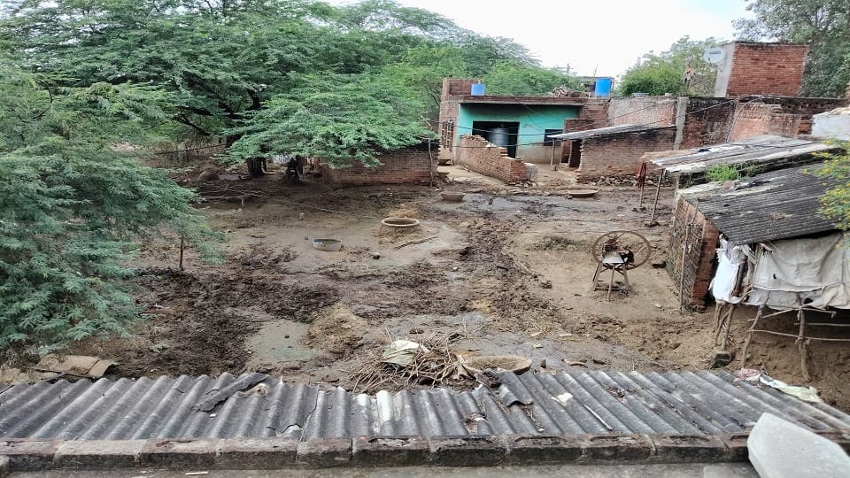 flood in up more than 20 thousand people affected due to flood in chambal