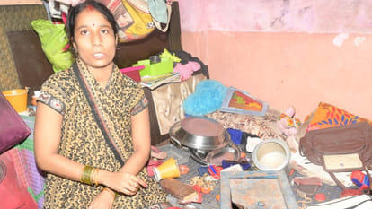 Kanpur: scoundrels broke into the safe and took away real jewellery worth 13 lakh