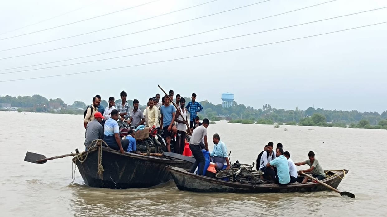 Prayagraj: Administration operated three big boats for the villagers, people living in coastal areas