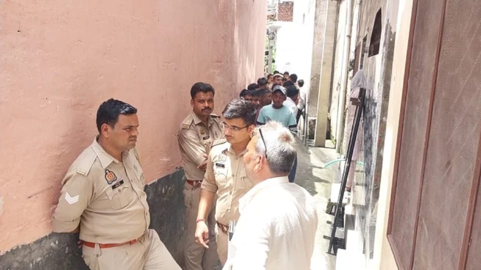 Husband Kills Wife in meerut Accused of murder seven-month pregnant wife sent to jail