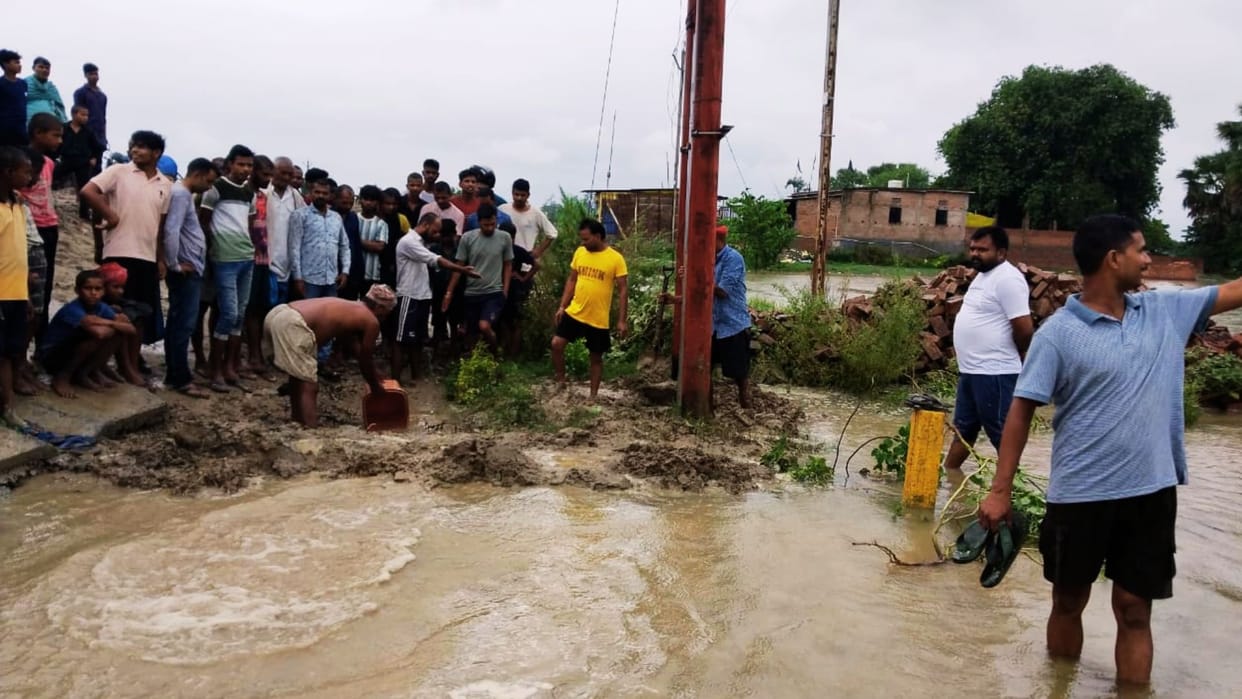 NH was washed away last year leakage started 100 meters away top officials reached the spot