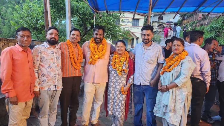 Uttarakhand Panchayat Election: सामने आई दिलचस्प तस्वीर, यहां एक साथ क्षेत्र पंचायत सदस्य बने पति-पत्नी