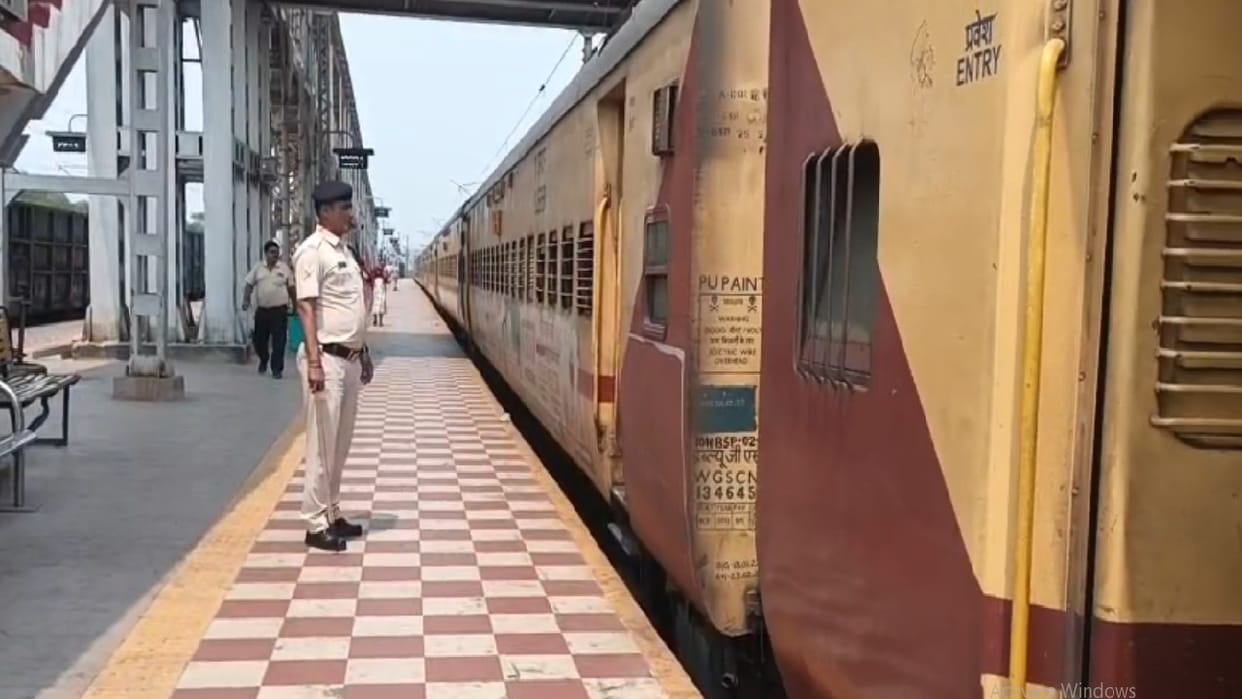 26 express and four passenger trains of SECR cancelled
