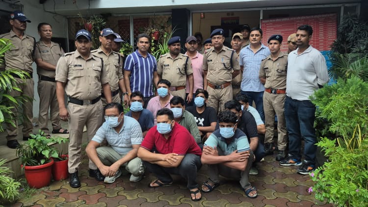 Uttarakhand: एसएससी की परीक्षा से दो दिन पहले नकल माफिया का भंडाफोड़, चार लाख में हुआ पास कराने का ठेका