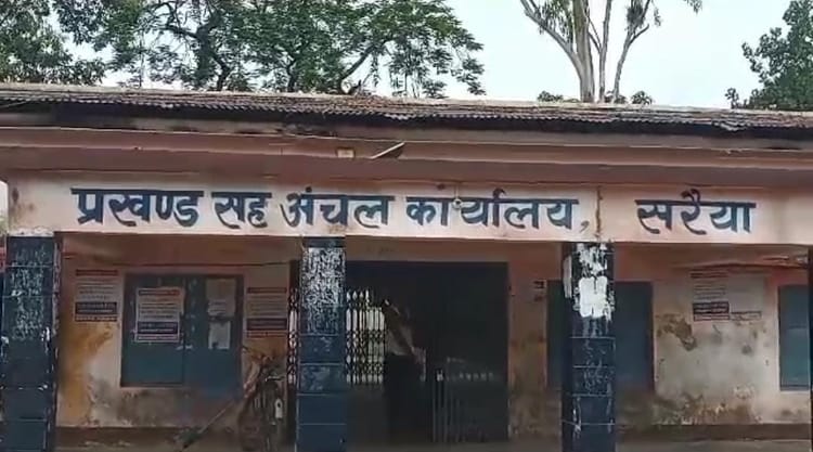 Bihar: मुख्यमंत्री नीतीश कुमार की तस्वीर लगाकर फर्जी आवासीय प्रमाणपत्र बनवाने की कोशिश, मामला हुआ दर्ज