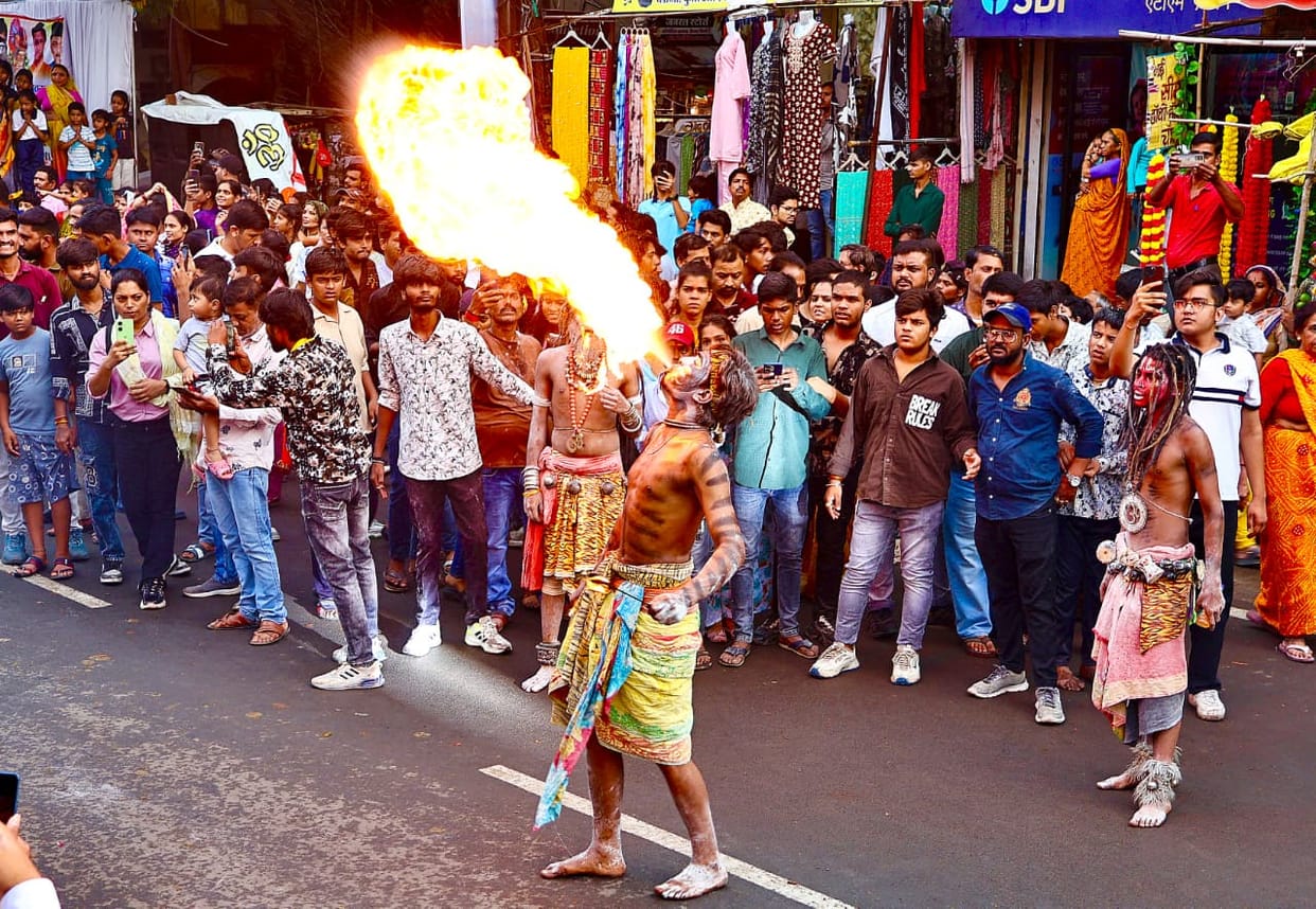 Indore: Mahadev's procession took place in Indore, rituals were performed in Shiva temples