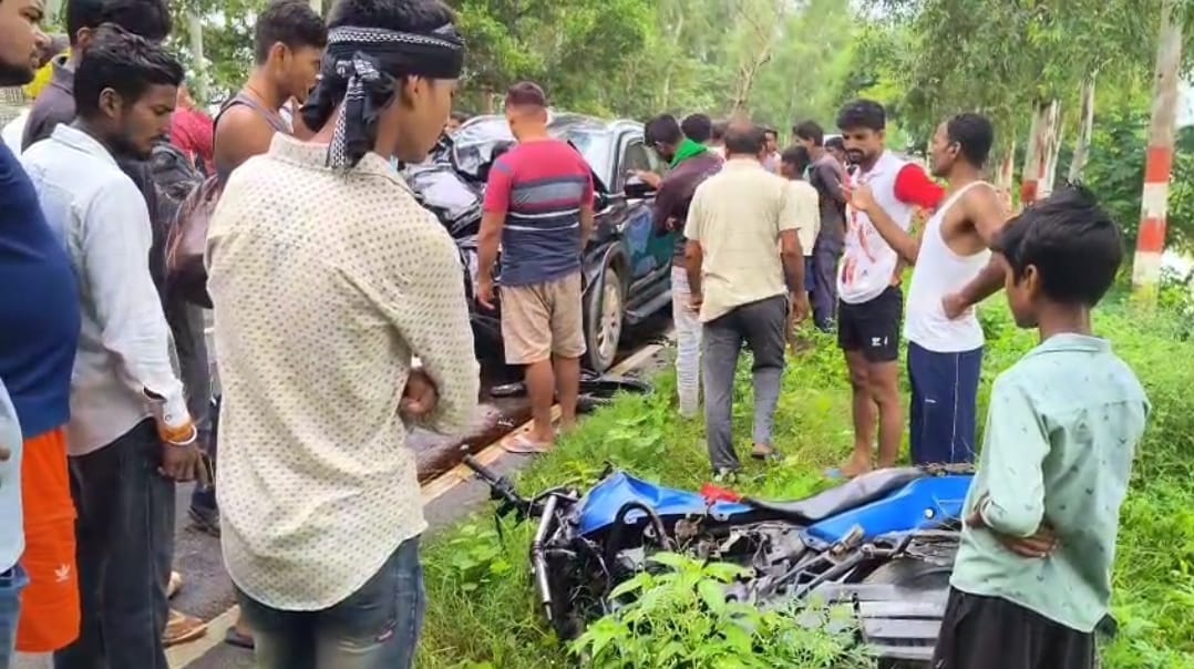 Bihar News: Two youths died in a collision between a car and a bike; Ara-Sasaram road, Rohtas News