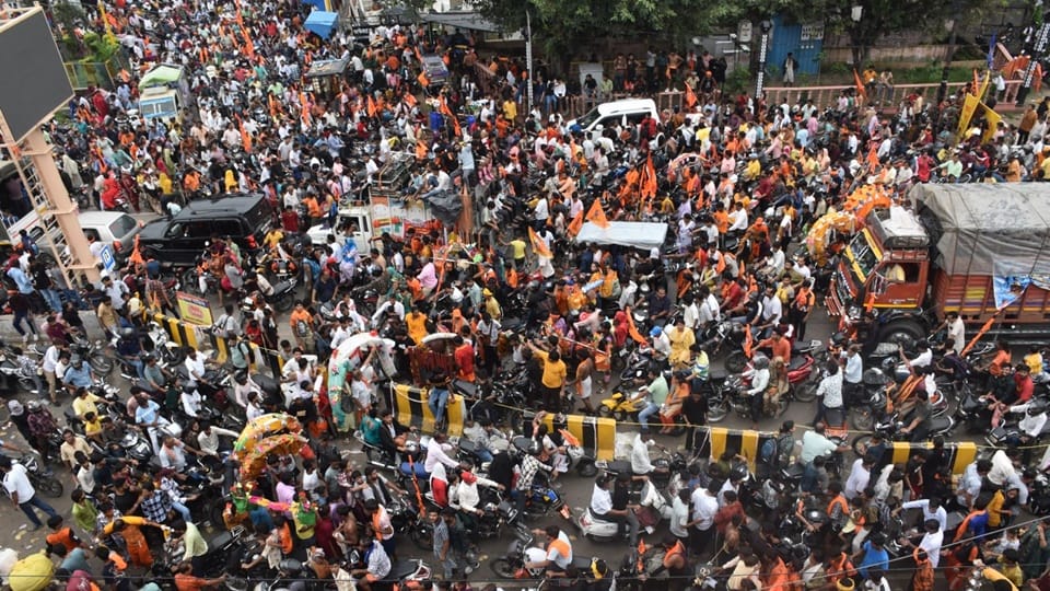 UP: Traffic normal on Delhi-Lucknow highway, route diversion ends, all vehicles started running