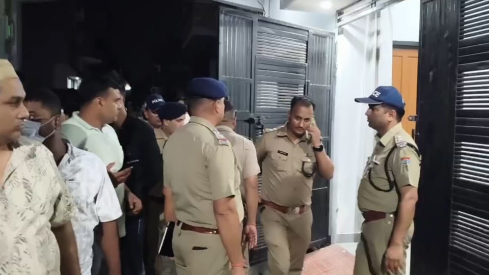 Newly married woman Murder in Mangalore Roorkee Dead Body found in house husband absconding