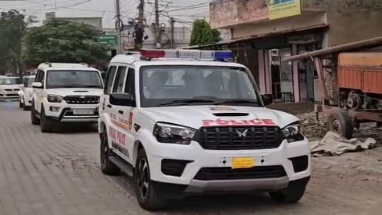 Punjab: फिल्मी अंदाज में पुलिस कस्टडी से भागा आरोपी... पेट दर्द का बनाया बहाना, मुलाजिमों के फूल गए हाथ-पांव
