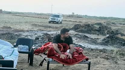 Barmer News: MLA Bhati Protests Khhejri Tree Felling, Spends Night Beside Ashes of Burnt Trees