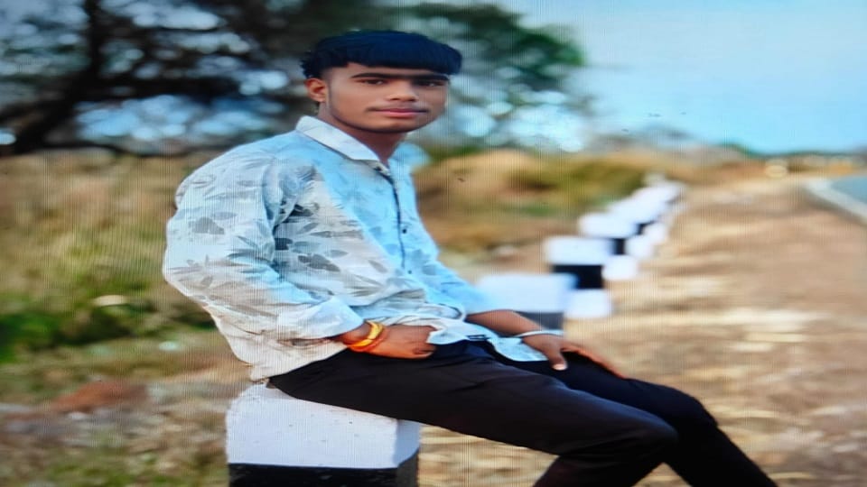 सड़क हादसे में दो की मौत