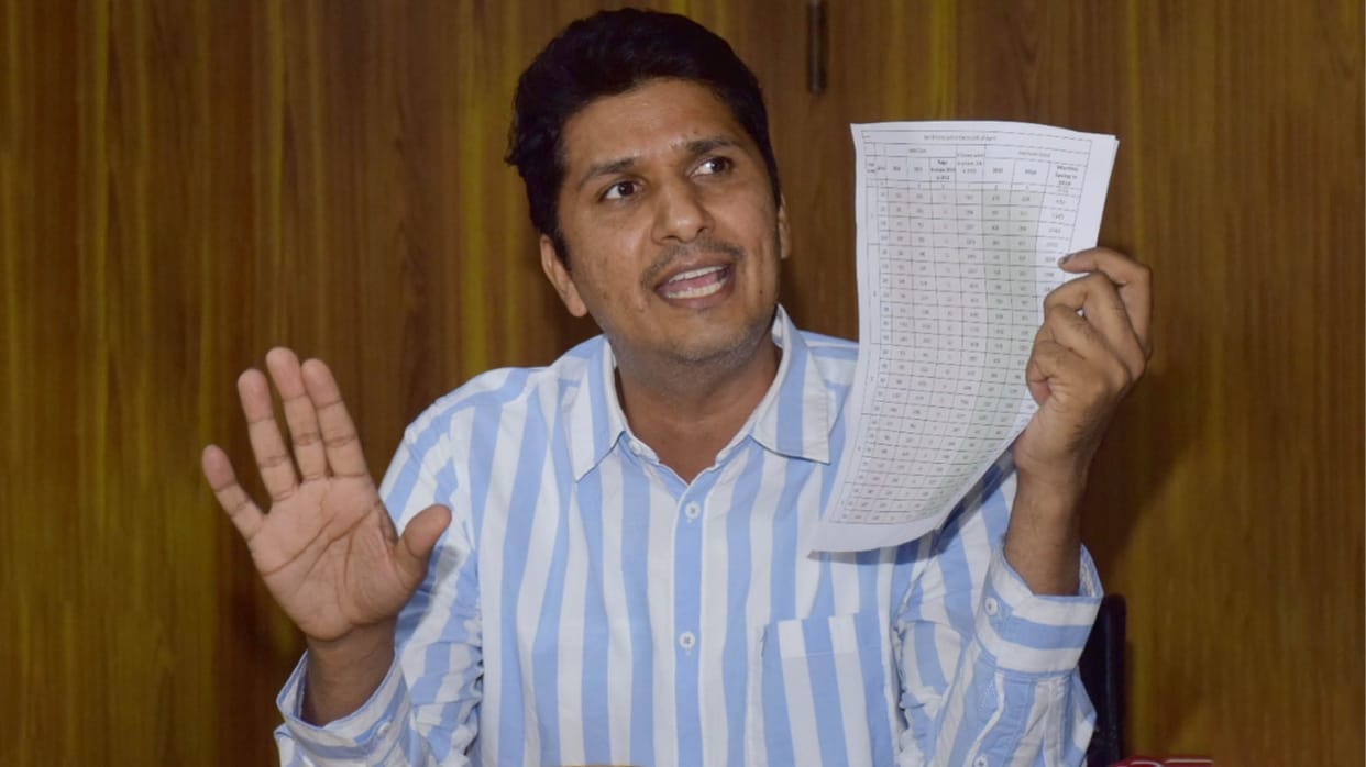 AAP Leader Saurabh Bhardwaj said BJP government has become a disaster for Delhi News In Hindi