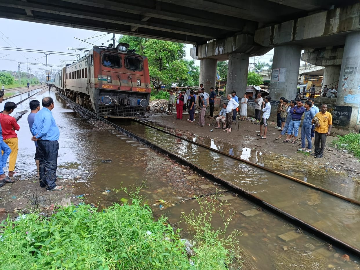 Najibabad: Waterlogged Railway Track Disrupts Trains, Siddhbali Jan Shatabdi Delayed for Hours