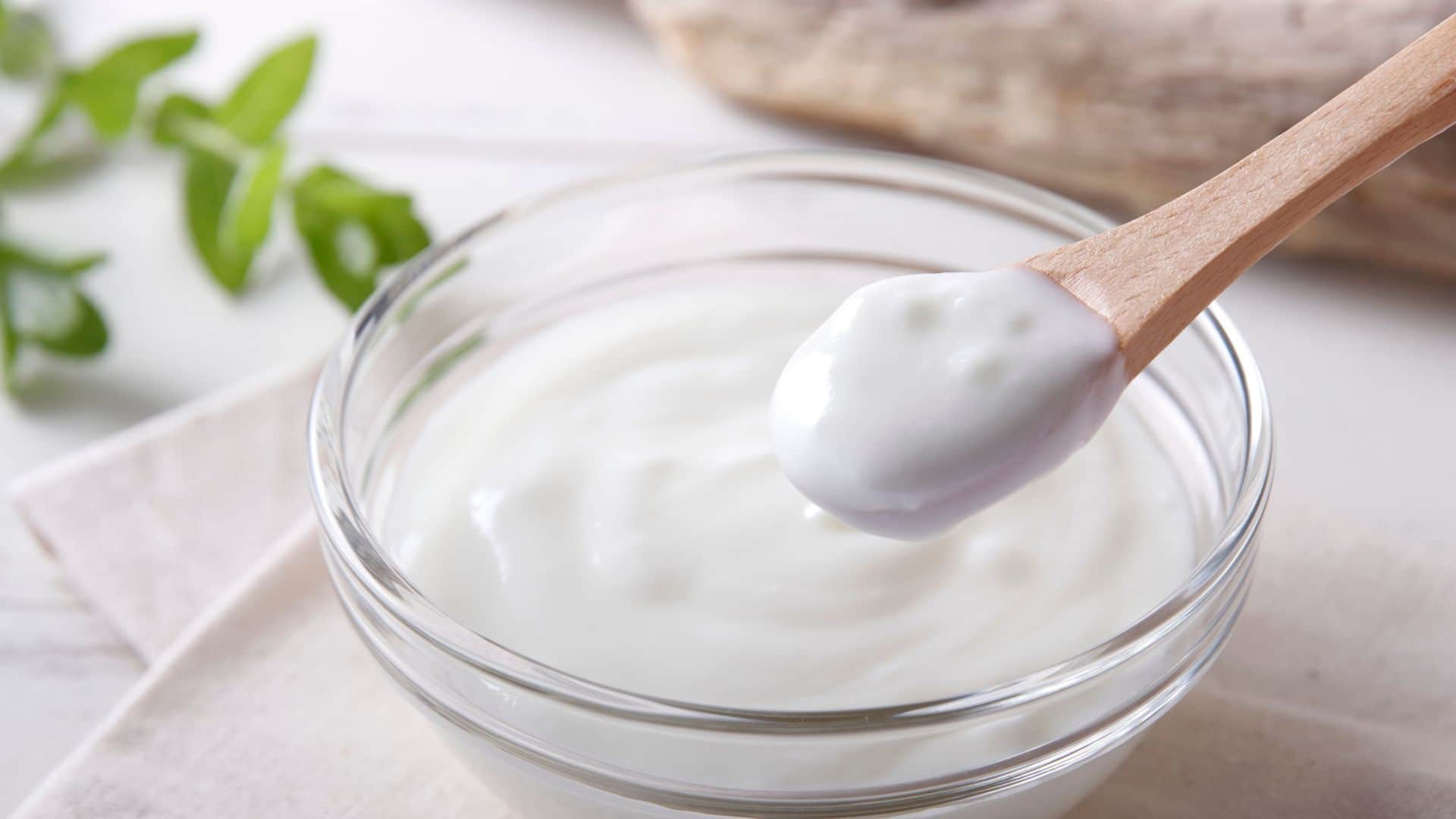 UTI Diet Tips: Include These Foods to Ease Urinary Tract Infections in hindi