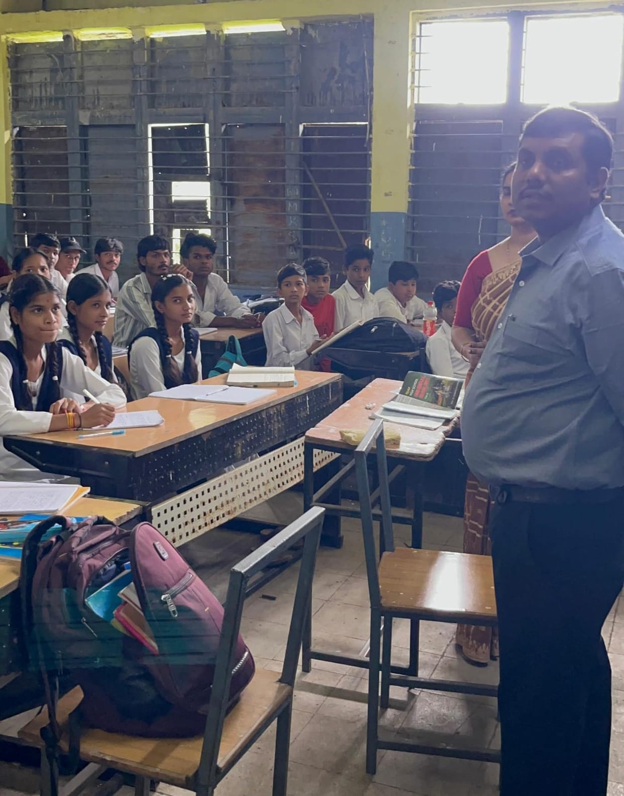 Bhopal: 10 km encroachment will be removed from Ratibad area of Bhopal, Collector inspected the school and cow