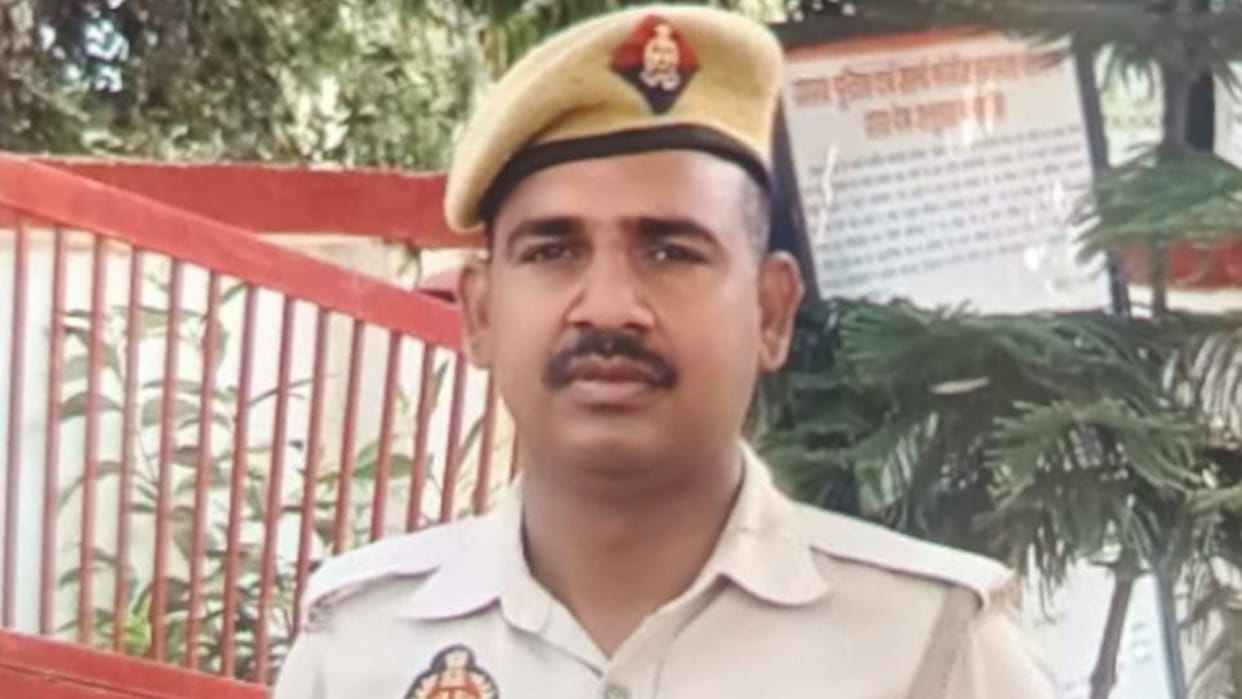 constable dies after being hit by a vehicle in Budaun