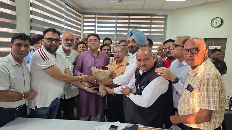 सीड बिल: कारोबार छोड़ने को मजबूर पंजाब के एग्रो इनपुट डीलर, मंत्री अमन अरोड़ा को सौंपा ज्ञापन, की ये मांग