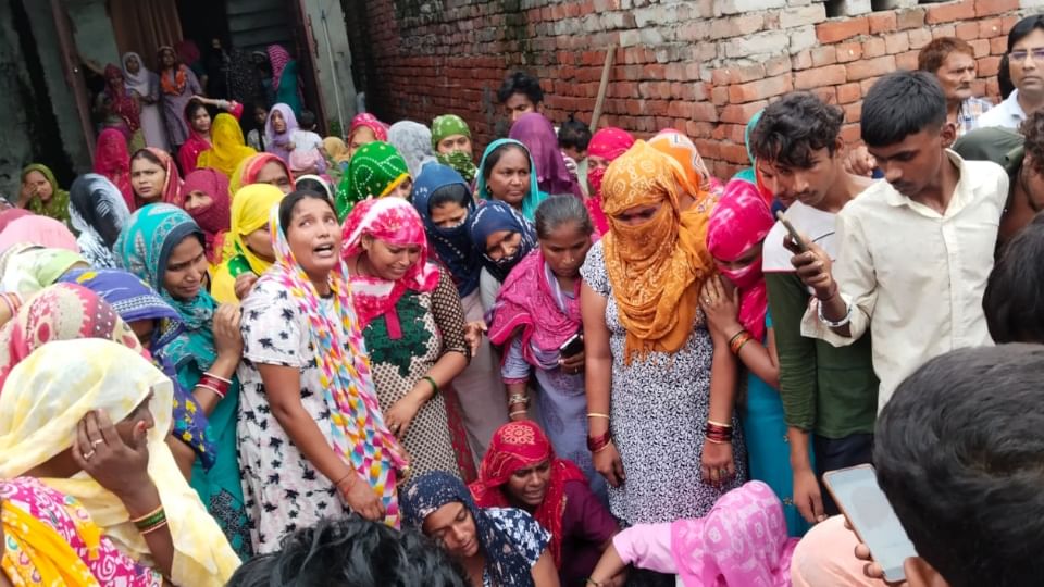 Meerut Bodies of 3 Missing Children Found in Water Filled Pit Locals Block Highway Over Suspicious Deaths
