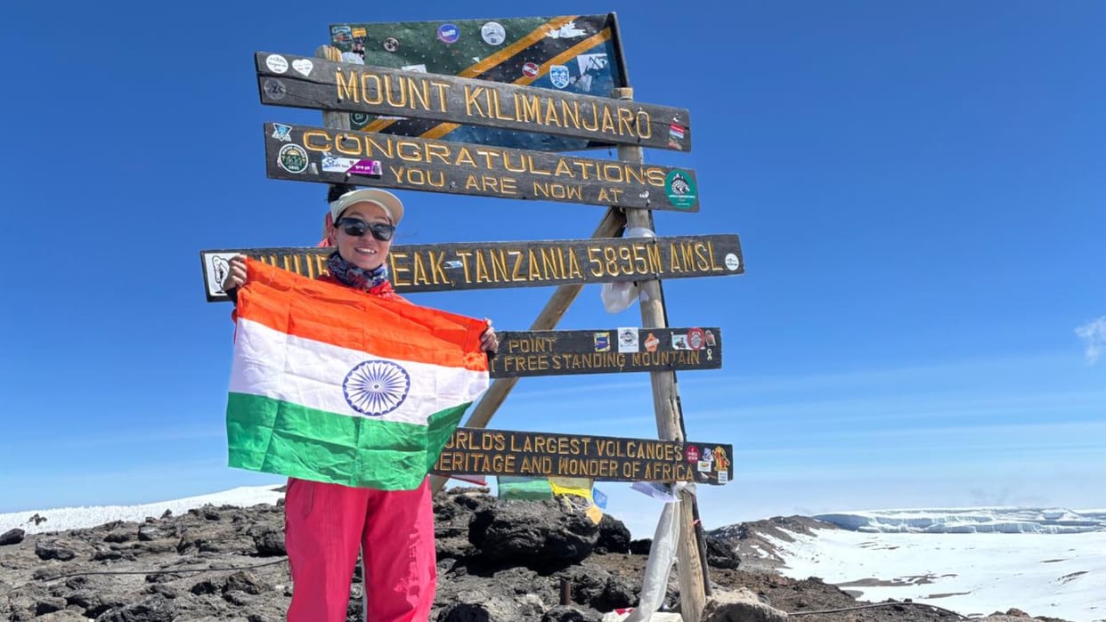 Arunachal Pradesh's daughter hoisted the tricolor on Africa's highest peak, Governor congratulated her