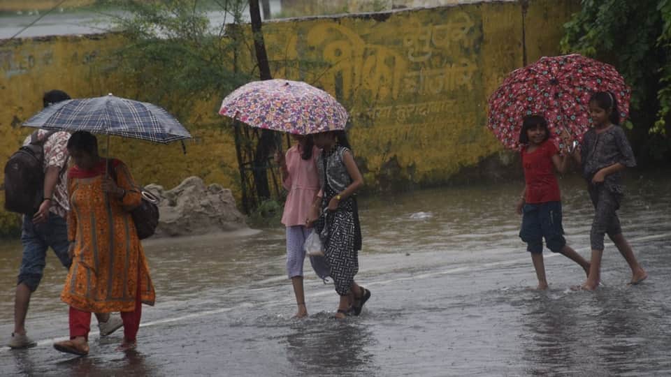 झमाझम बारिश