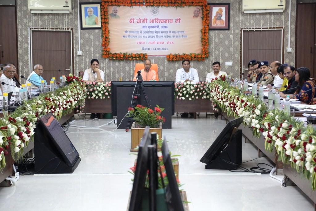CM Yogi Reviews Development Work in Meerut, Warns Officials Over Stray Cattle Neglect and Road Accidents