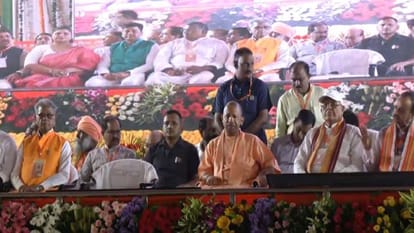 CM Yogi Adityanath reached Bareilly Inaugurated 545 projects to the district