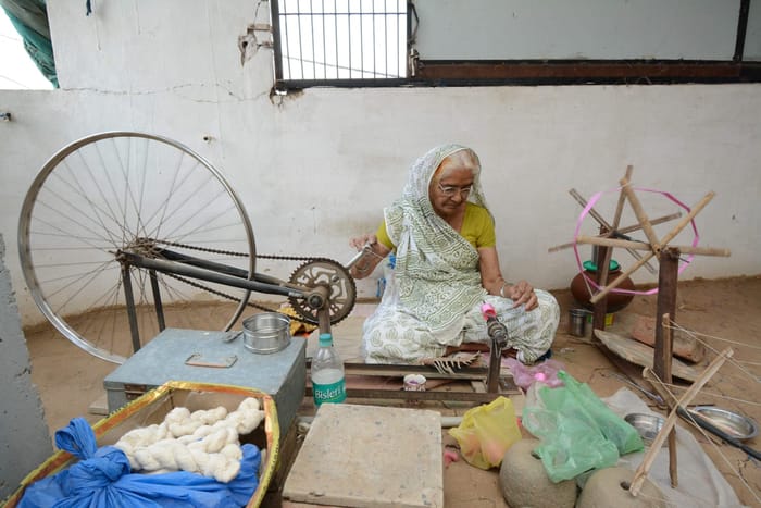 Handloom Day today: Maheshwari handloom sarees are famous not only in India but also abroad