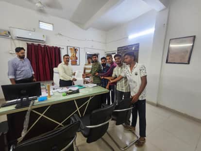 Chhattisgarh: Allegation of whitewashing in the name of repair of National Highway, NSUI opens front