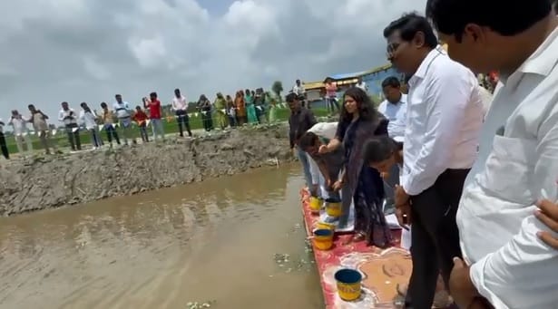 Kanpur Divisional Commissioner inspected the Nun River and pond planted trees with environmental protection
