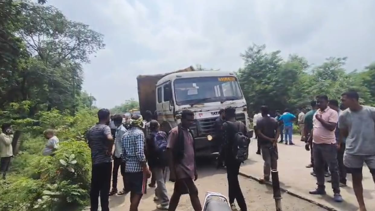 Trailer trampled bike rider he died on spot