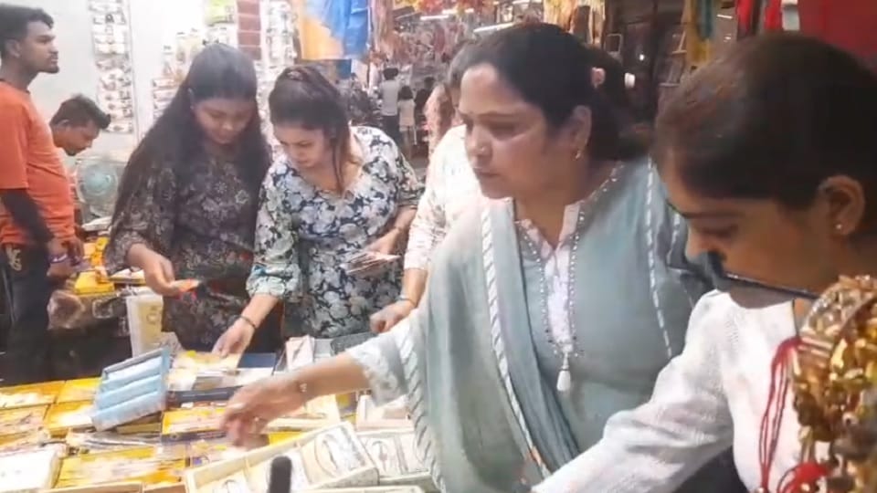 Raksha Bandhan: Sisters can tie Rakhi to brothers the whole day, special yoga came after 29 years