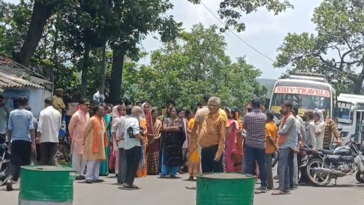 There is crisis of drinking water in Chirmiri Municipal Corporation area