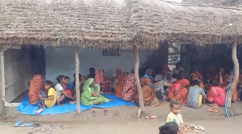 Sitapur: Brother and sister die under suspicious circumstances in Nilgaon, snake bite suspected