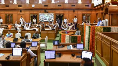 Delhi Assembly: Winter session marred by uproar