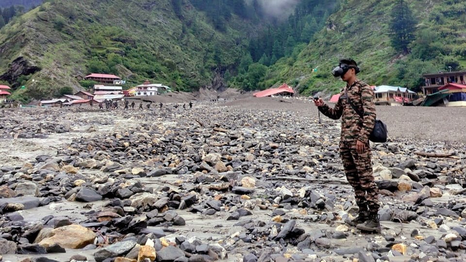 Uttarkashi Cloudburst Flood More than 225 army personnel engaged in relief and rescue operations
