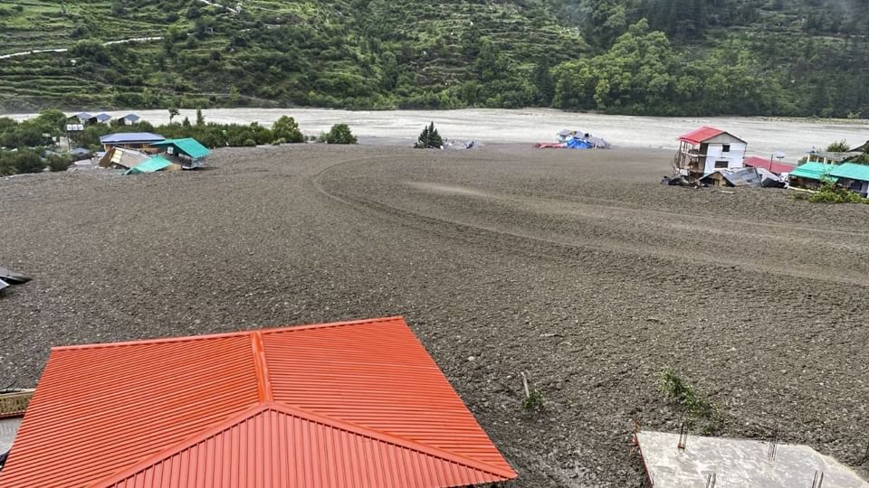 Uttarakhand Uttarkashi Cloud Burst water came down rapidly Due to the steep slope in path of Kheer Ganga