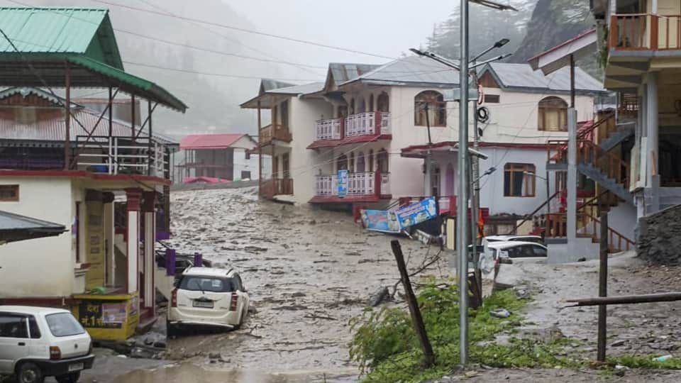 uttarkashi dharali cloudburst how does cloud burst happen know the reason and fact behind this